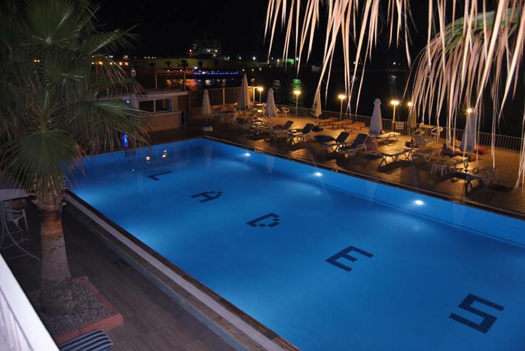 Lades Hotel 锡利夫凯 外观 照片