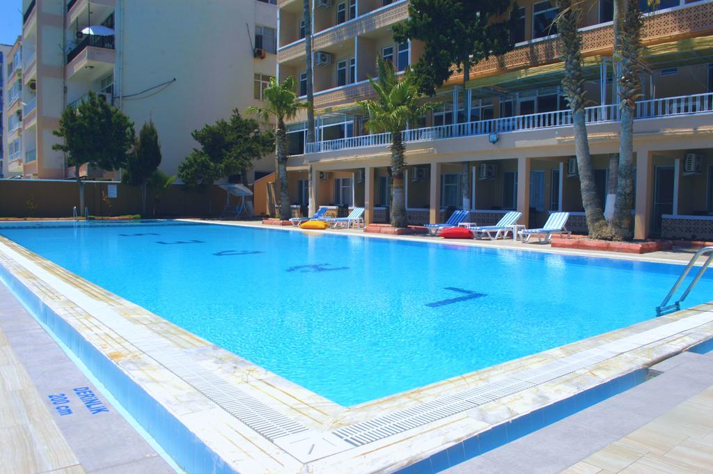 Lades Hotel 锡利夫凯 外观 照片