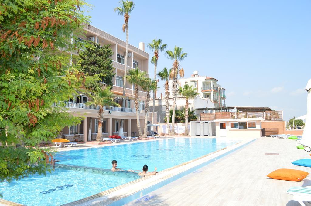 Lades Hotel 锡利夫凯 外观 照片
