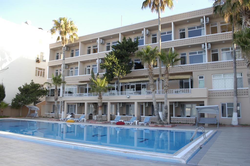 Lades Hotel 锡利夫凯 外观 照片