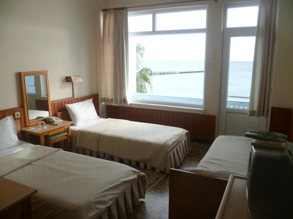 Lades Hotel 锡利夫凯 客房 照片
